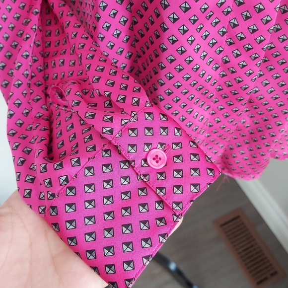 MICHAEL KORS diamond button up top - Picture 7 of 7